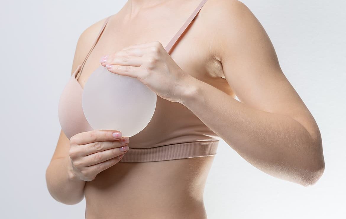 How to Choose Natural-Looking Breast Implants? Everything You Need to Know